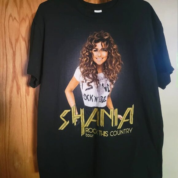 Shania Twain concert shirt - Picture 2 of 5